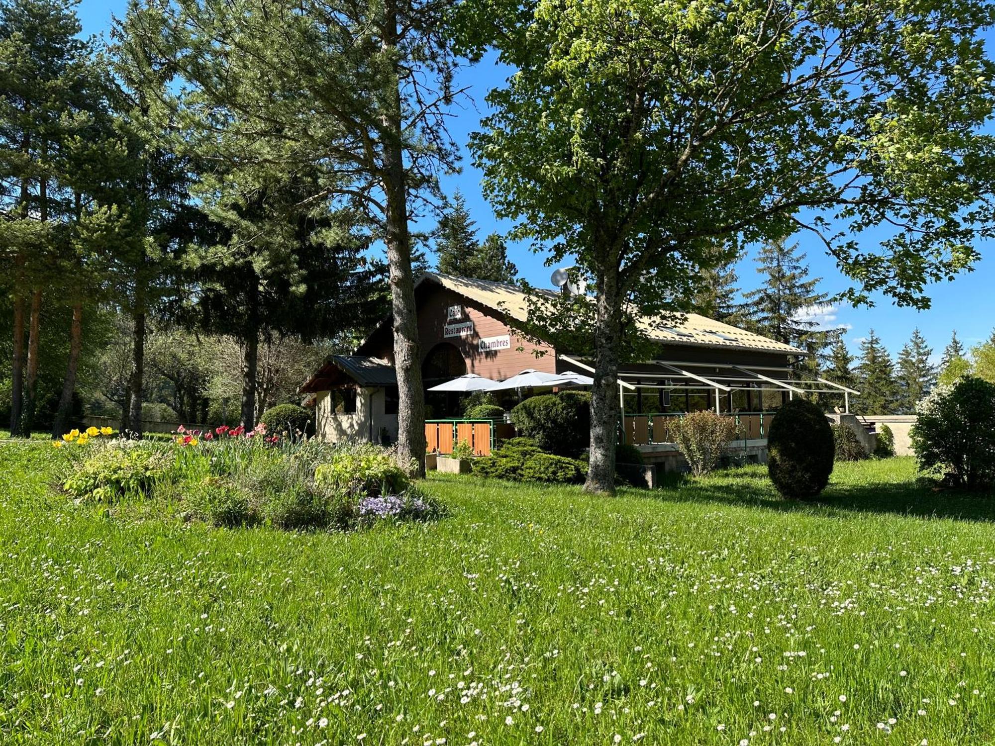 Logis Le Chalet Saint-Maurice-en-Trièves Eksteriør billede