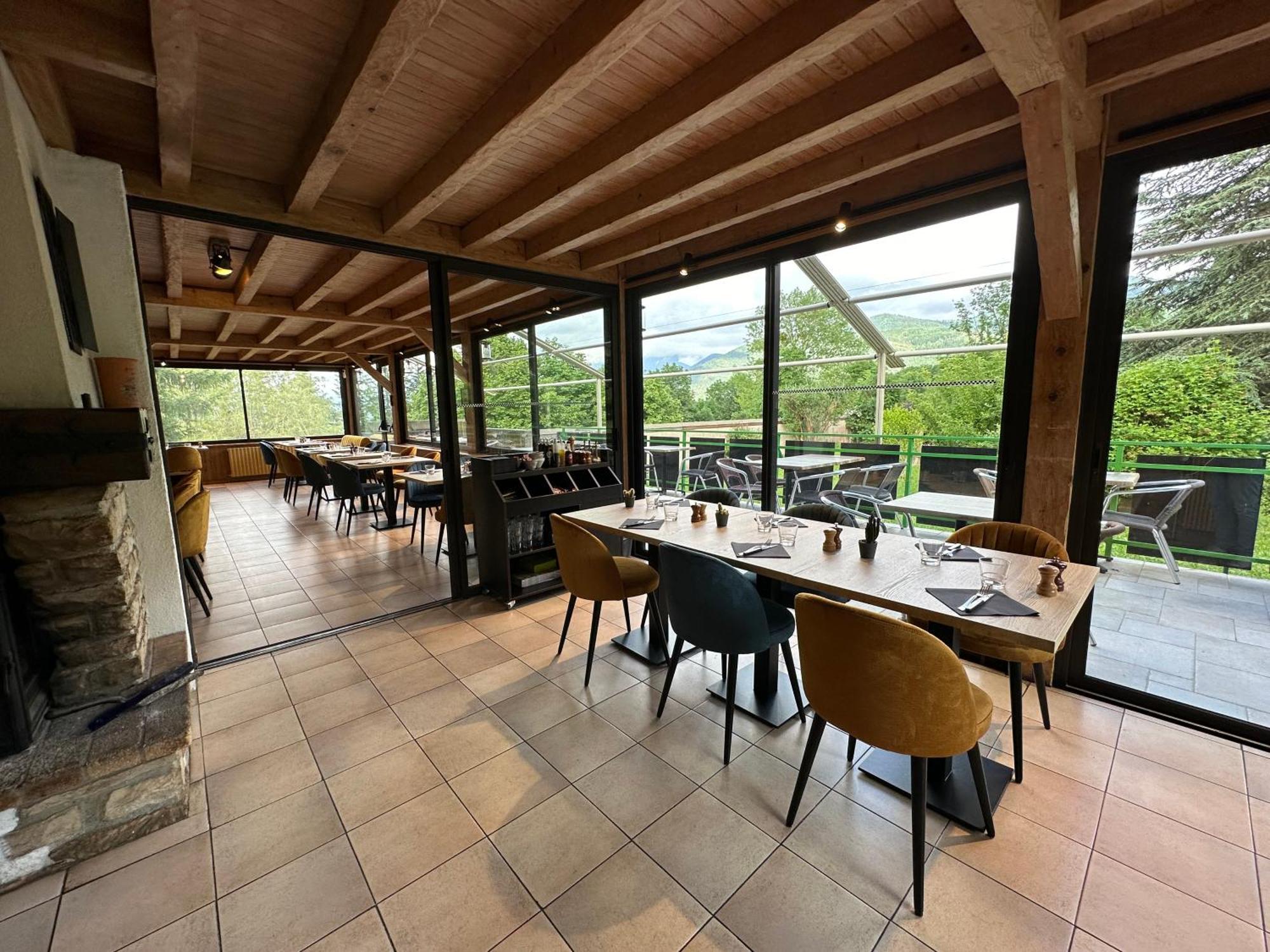 Logis Le Chalet Saint-Maurice-en-Trièves Eksteriør billede