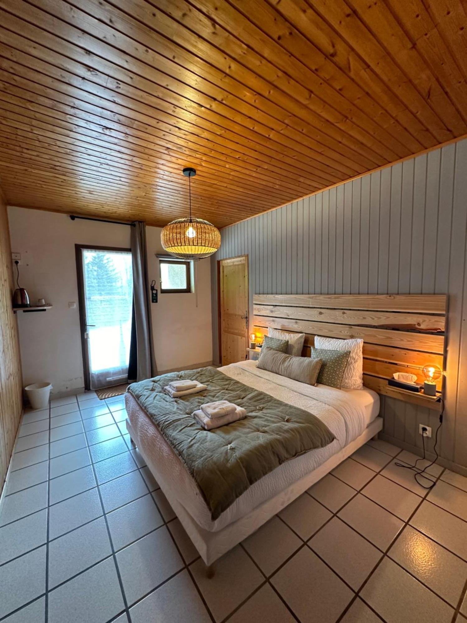 Logis Le Chalet Saint-Maurice-en-Trièves Eksteriør billede